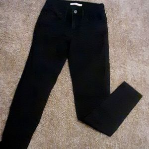 Black Levi's 710 Super Skinny Jeans size 25